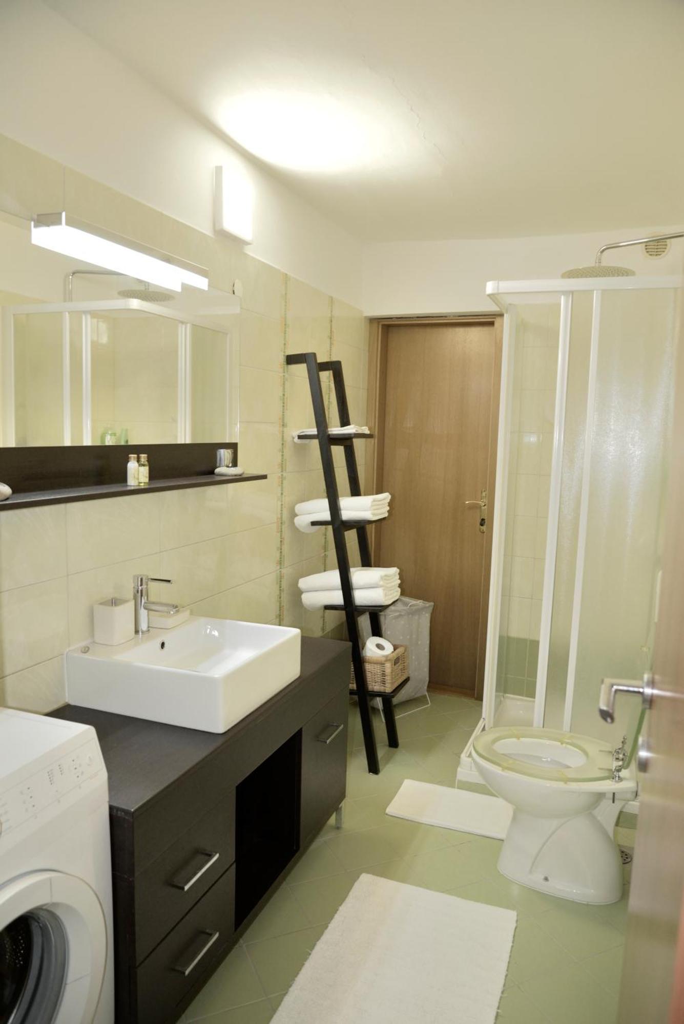 Medizen Apartment Izola Luaran gambar