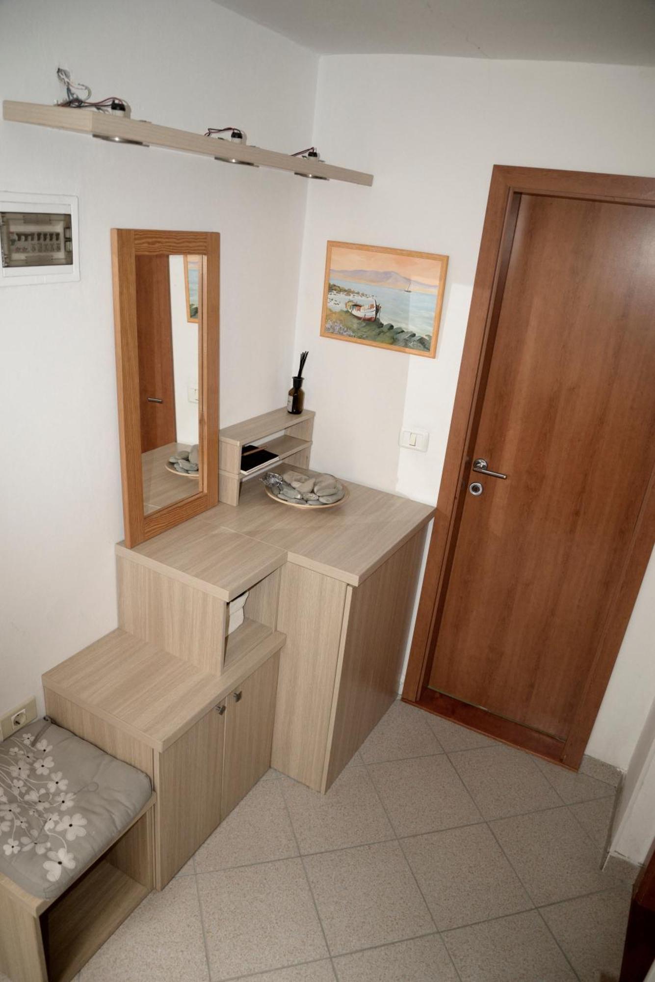 Medizen Apartment Izola Luaran gambar